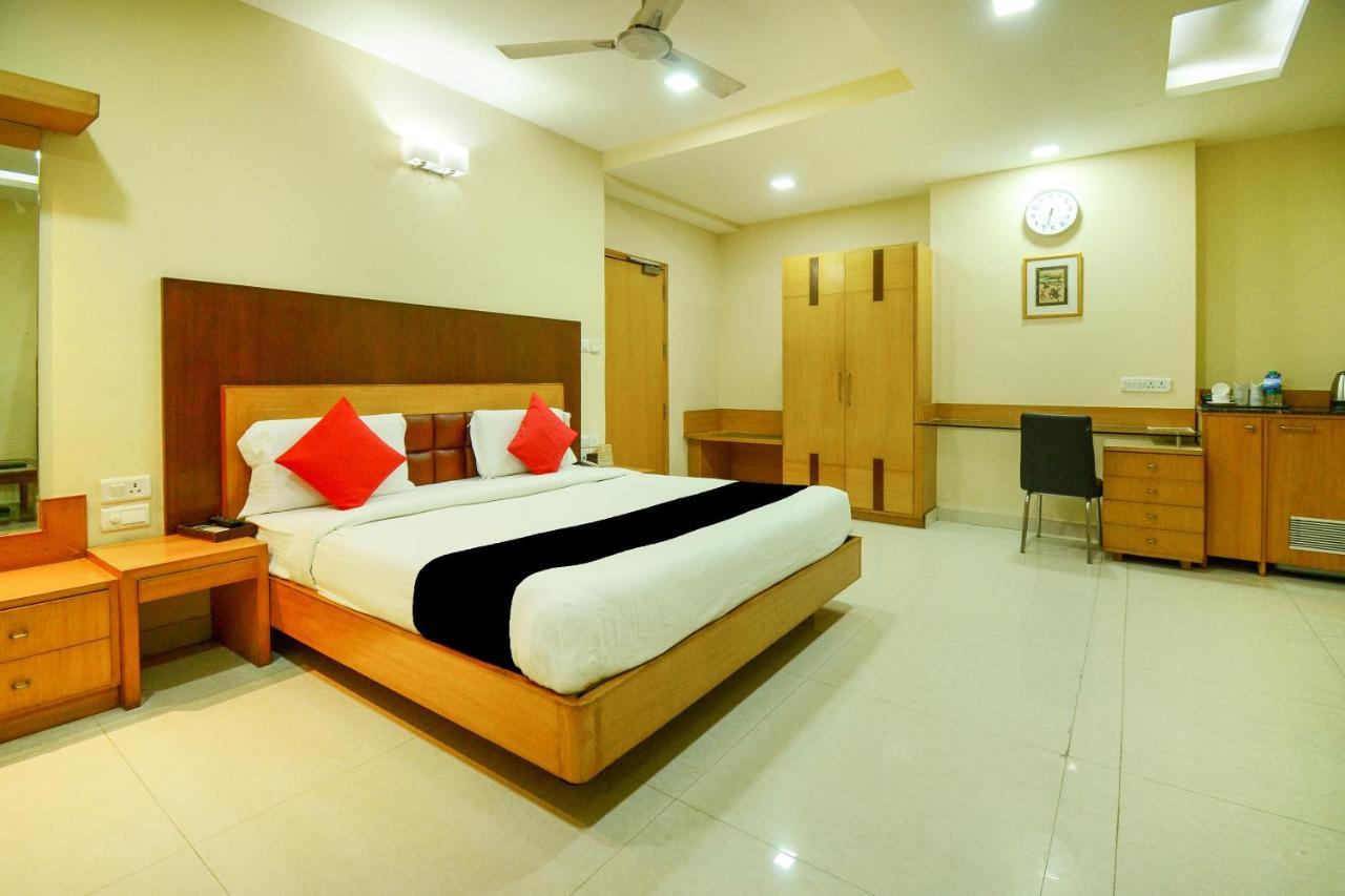 Collection O 2521 Hotel The Vinayak Гвалиор Экстерьер фото