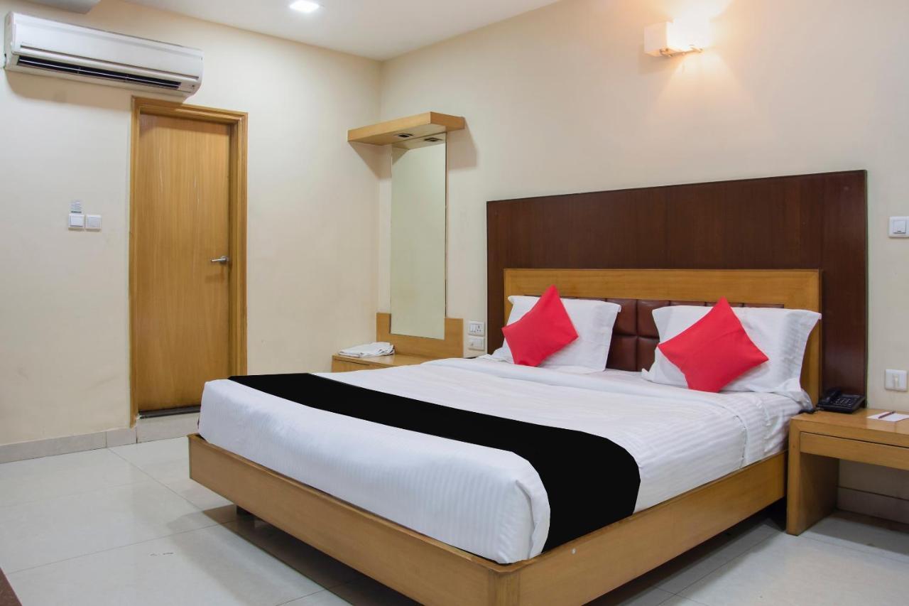 Collection O 2521 Hotel The Vinayak Гвалиор Экстерьер фото